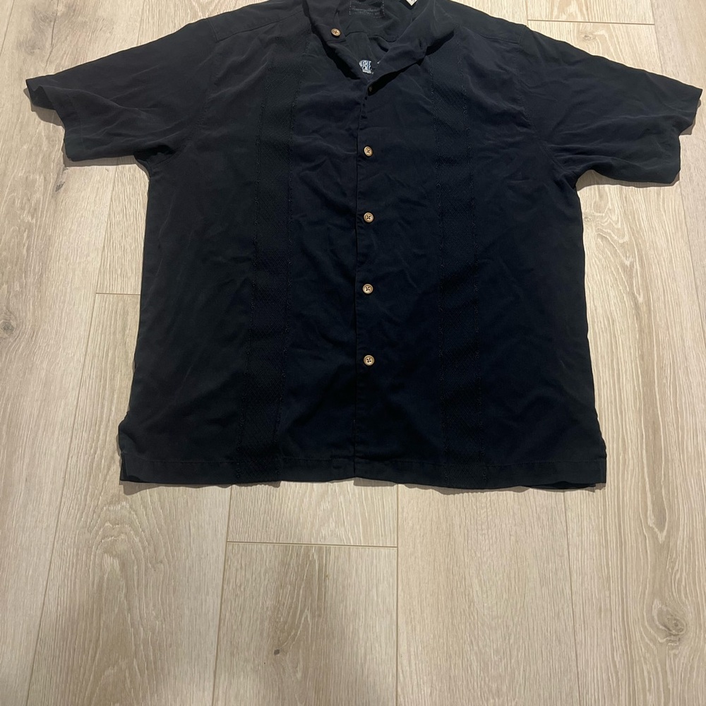 Men's Black Button-Up Shirt